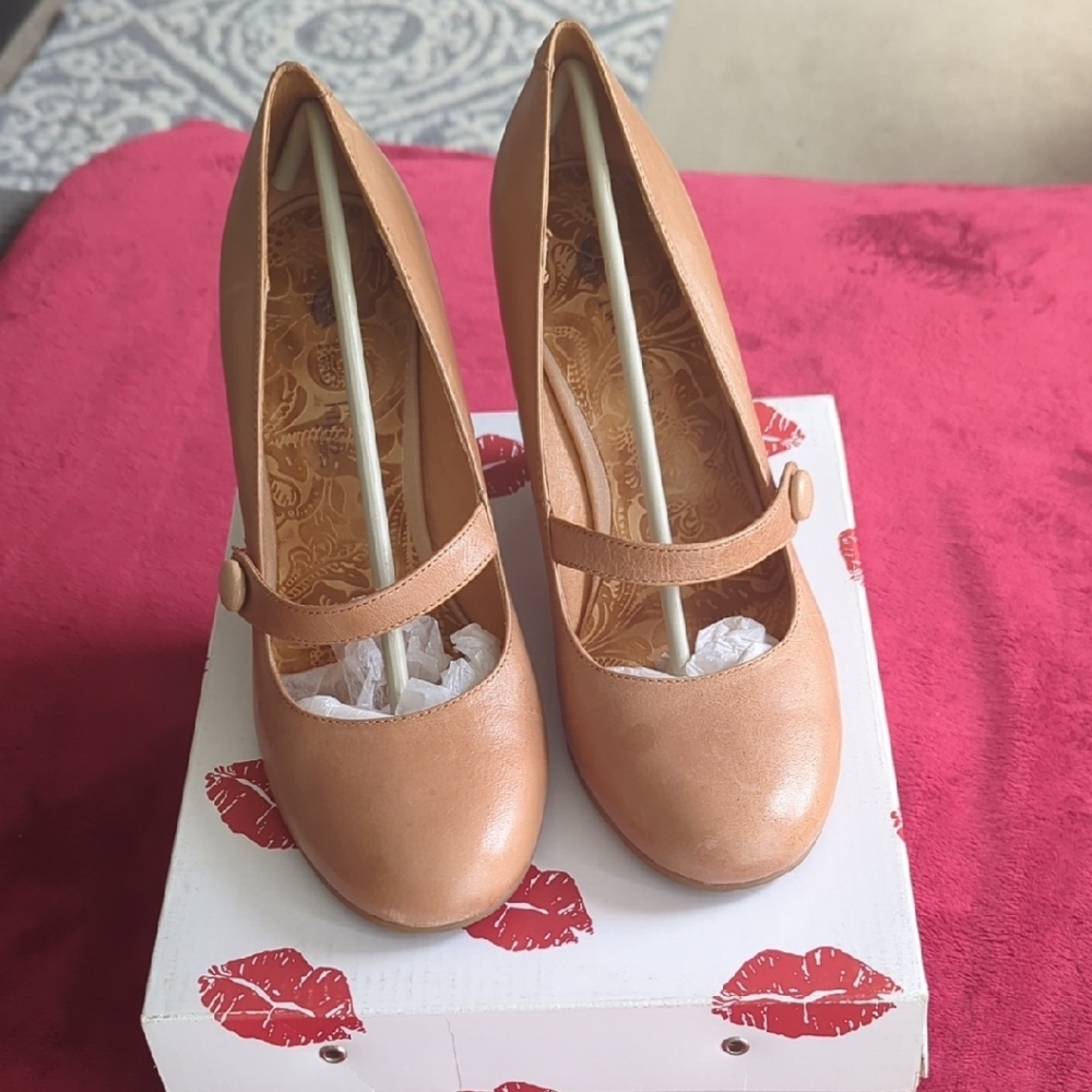 Two Lips Tan Mary Jane Heels